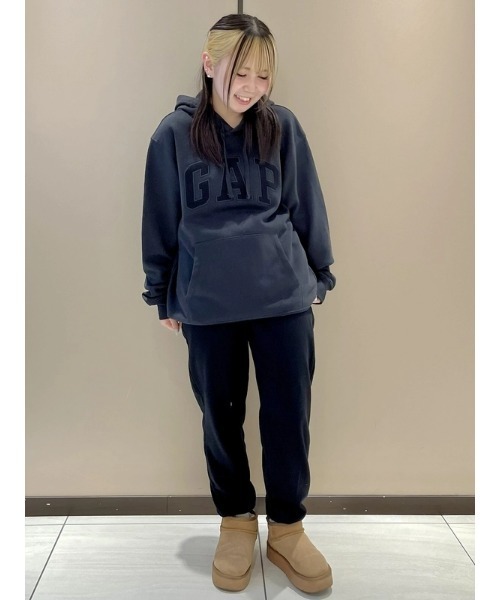 レトロ　ギャップ　GAP フリース　パーカー　フーディ　古着 GAP（ギャップ）の「Gap ロゴフリース プルオーバーパーカー(ユニ