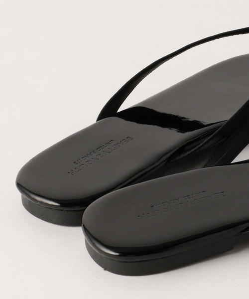 BEAUTY&YOUTH UNITED ARROWS(ビューティーアンドユースユナイテッドアローズ)の「BY フェイクレザー トングサンダル ◆(サンダル・レディース・ベージュ/ブラック/シルバー/ゴールド・38/37/35/36)」の9枚目の写真