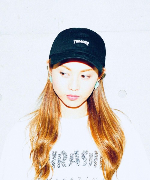 THRASHER（スラッシャー）の「MAG LOGO DAD CAP/スラッシャー 帽子 ローキャップ（キャップ・メンズ・ホワイト/ブラック/インディゴブルー/ダークインディゴブルー/カーキ/ベージュ・FREE）」の2枚目の写真