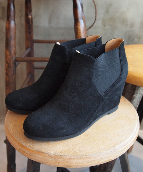 BEAUTY&YOUTH UNITED ARROWS（ビューティーアンドユースユナイテッドアローズ）の「BYSF ∵サイドゴアベルトウェッジショートブーツ （bl） ◆（ブーティ・レディース・オリーブ/グレー/ブラック/ネイビー・37/38/35/36）」の9枚目の写真