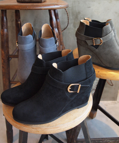 BEAUTY&YOUTH UNITED ARROWS（ビューティーアンドユースユナイテッドアローズ）の「BYSF ∵サイドゴアベルトウェッジショートブーツ （bl） ◆（ブーティ・レディース・オリーブ/グレー/ブラック/ネイビー・37/38/35/36）」の16枚目の写真