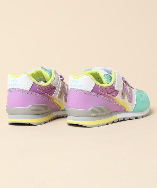 green label relaxing（グリーンレーベルリラクシング）の「［ニューバランス］/KV996 17ｃｍ～24ｃｍ†（スニーカー・キッズ・Navy/MD.Gray/LIME/LT.PINK・23.5cm/17.5cm/24.0cm/20.5cm/21.5cm/18.5cm/21.0cm/23.0cm/19.0cm/21.5㎝/20.0cm/19.5cm/18.0cm/22.0cm/17.0cm/22.5cm）」の6枚目の写真