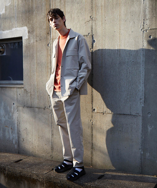 MAISON SPECIAL（メゾンスペシャル）の「“9機能” ファンクションテックワイドテーパードパンツ 【MAISON SPECIAL/メゾンスペシャル】（チノパンツ・メンズ・ベージュ/ダークネイビー・44/46/48）」の5枚目の写真