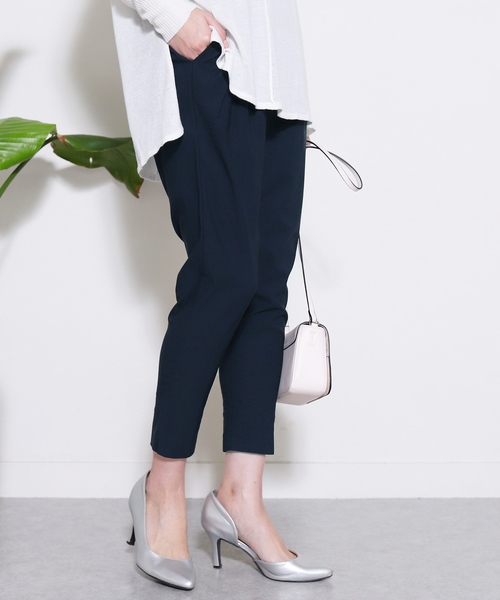 reca(レカ)の「ウエストゴム ゆるテーパードタックパンツ(その他パンツ・レディース・ブラック/ライトグレー/ライトベージュ/ネイビー/ピンクベージュ・M/L)」の5枚目の写真