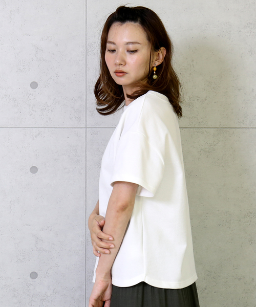 n'ee-ne（ネーネ）の「コットン鹿の子Tシャツ（Tシャツ/カットソー・レディース・オフホワイト/ブラック/ベージュ・M）」の13枚目の写真