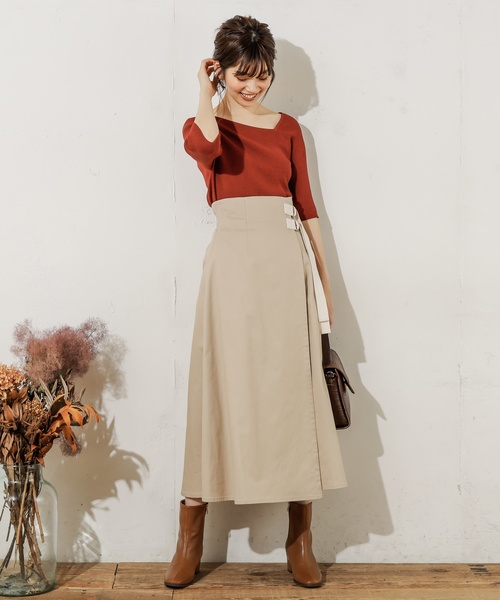 natural couture（ナチュラルクチュール）の「ワンショル風アシメVネックニット（ニット/セーター・レディース・ブラック/ベージュ/ブラウン/レンガ・FREE）」の12枚目の写真