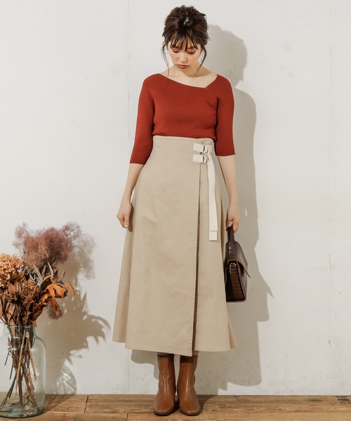 natural couture（ナチュラルクチュール）の「ワンショル風アシメVネックニット（ニット/セーター・レディース・ブラック/ベージュ/ブラウン/レンガ・FREE）」の13枚目の写真