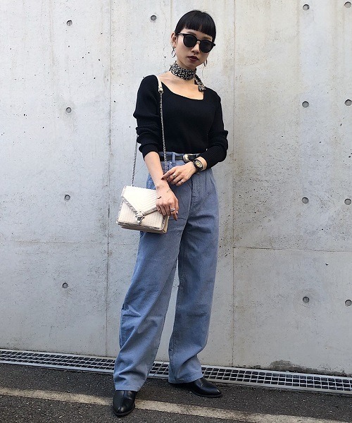 PAGEBOY（ページボーイ）の「コーデュロイストレートパンツ（その他パンツ・レディース・アイボリー/チャコールグレー/ベージュ/ライトブルー・SMALL/MEDIUM）」の8枚目の写真