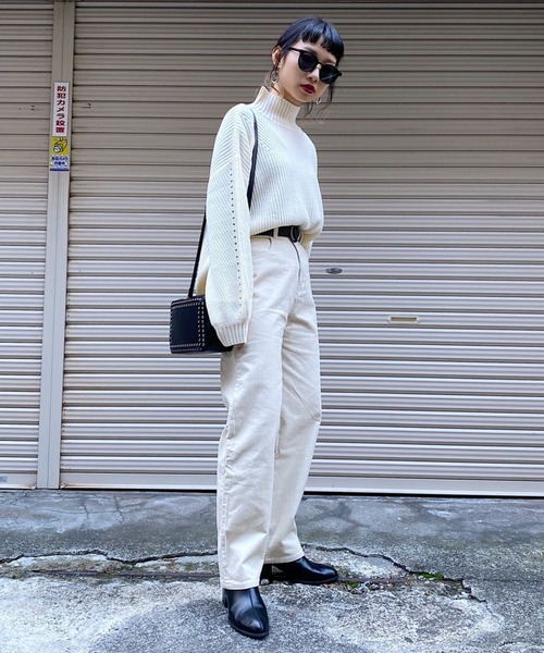 PAGEBOY（ページボーイ）の「コーデュロイストレートパンツ（その他パンツ・レディース・アイボリー/チャコールグレー/ベージュ/ライトブルー・SMALL/MEDIUM）」の11枚目の写真