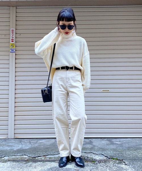 PAGEBOY（ページボーイ）の「コーデュロイストレートパンツ（その他パンツ・レディース・アイボリー/チャコールグレー/ベージュ/ライトブルー・SMALL/MEDIUM）」の13枚目の写真