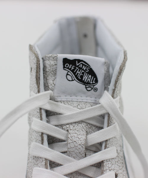 ELFORBR(エルフォーブル)の「【BAILA2月号掲載】【ELFORBR エクスクルーシブモデル】SK8-HI SLIM ZIP(VANS)(スニーカー・レディース・ホワイト・23/23.5/24/24.5/25)」の3枚目の写真