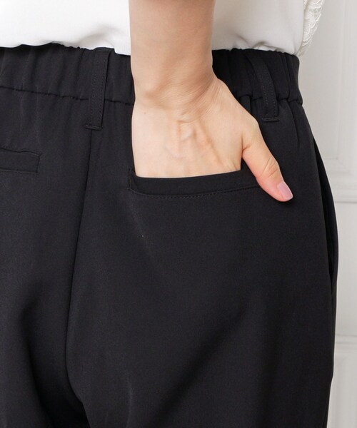 SHOO・LA・RUE(シューラルー)の「【S-5L/洗濯機可/2WAYストレッチ】ダブルクロスセンタープレステーパード(その他パンツ・レディース・ブラック/ダークネイビー/ナチュラル/ベージュ系その他4/ブラック系/ベージュ系その他5/ブラック系1/グレー系6・01/02/03/04/05/06/07)」の15枚目の写真