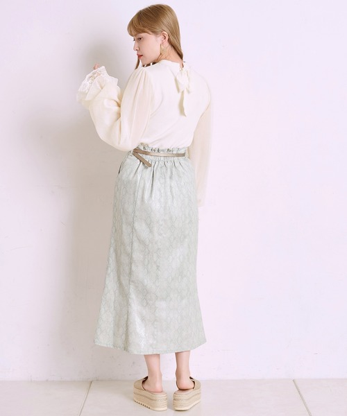 one after another NICE CLAUP(ワンアフターアナザーナイスクラップ)の「パイソン柄チューリップスカート(スカート・レディース・ピンク/カーキ・FREE)」の9枚目の写真