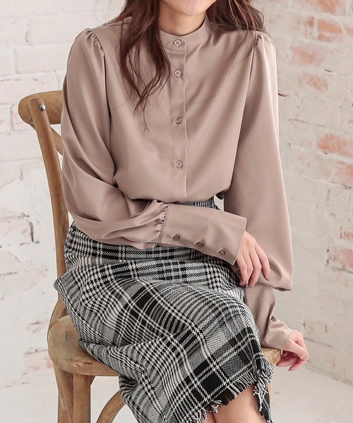 KOBE LETTUCE（コウベレタス）の「ボリューム袖ブラウス（シャツ/ブラウス・レディース・ベージュ系その他/グレイッシュベージュ/ブラック系その他/ブラック・FREE）」の4枚目の写真