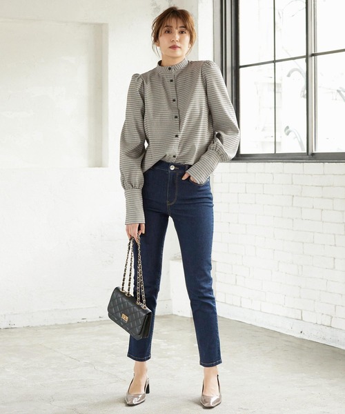 KOBE LETTUCE（コウベレタス）の「ボリューム袖ブラウス（シャツ/ブラウス・レディース・ベージュ系その他/グレイッシュベージュ/ブラック系その他/ブラック・FREE）」の6枚目の写真