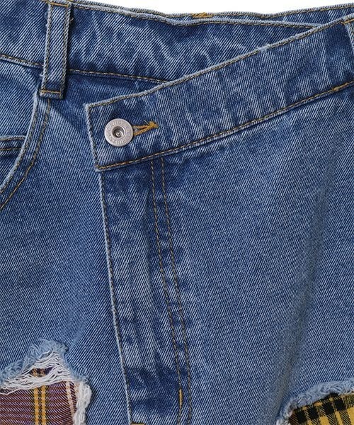 Candy Stripper（キャンディストリッパー）の「CHECK PATCHWORK DENIM スカート（デニムスカート・レディース・ライトインディゴブルー/インディゴブルー・1/2）」の3枚目の写真