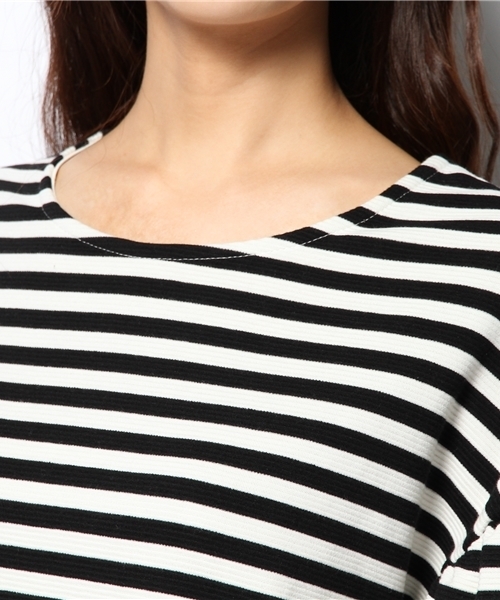 DISCOAT（ディスコート）の「【Discoat】リップル後ろ布帛切替プルオーバー（Tシャツ/カットソー・レディース・オフホワイト/ネイビー/ブラック/キャメル・ﾌﾘ-）」の12枚目の写真