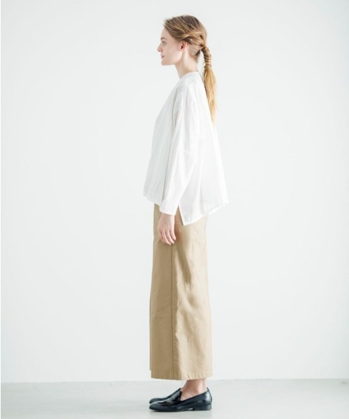 mizuiroind(ミズイロインド)の「ワイドチノパンツ(その他パンツ・レディース・ブラック/ベージュ/オフホワイト・2)」の9枚目の写真