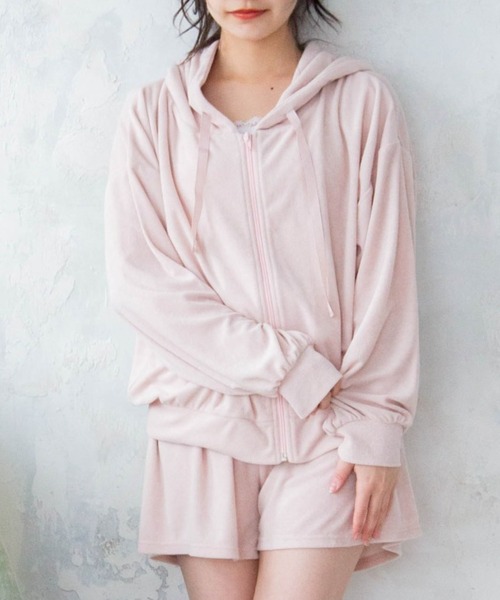 Mysa&Liina(ミーサリーナ)の「【ルームウェア】パイルパーカー×ショートパンツSET(ルームウェア/パジャマ・レディース・ベージュ/ネイビー/オフホワイト/ピンク/イエロー・M/L)」の5枚目の写真