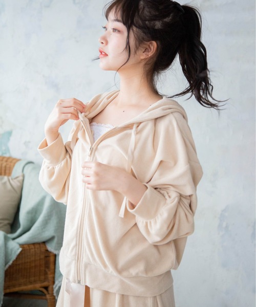 Mysa&Liina(ミーサリーナ)の「【ルームウェア】パイルパーカー×ショートパンツSET(ルームウェア/パジャマ・レディース・ベージュ/ネイビー/オフホワイト/ピンク/イエロー・M/L)」の9枚目の写真