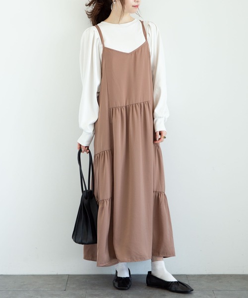 earth music&ecology（アースミュージックアンドエコロジー）の「スムースボリュームスリーブカットソー ＊（Tシャツ/カットソー・レディース・ミント/ライトベージュ/ライトピンク/ブラック/オフホワイト/ライトグレー・FREE）」の8枚目の写真