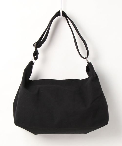 PairPair(ペアペア)の「キャンバスショルダーバッグ(AR)(ショルダーバッグ・レディース・オフホワイト/ブラック・FREE)」の5枚目の写真