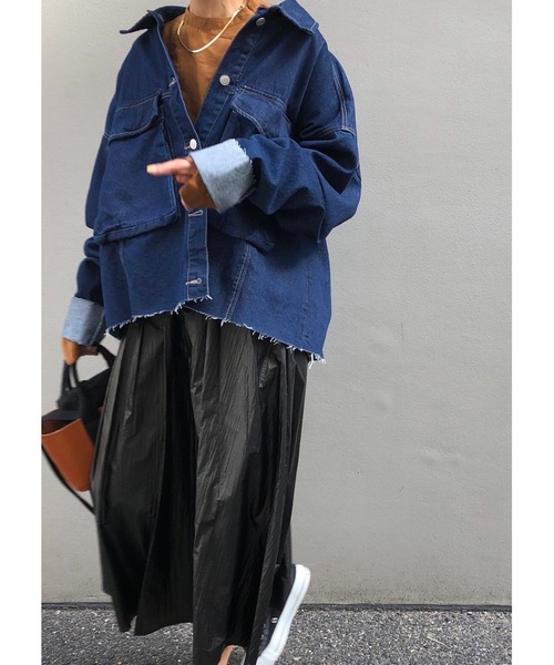 ulu（ウル）の「Metallic gather flare skirt（スカート・レディース・ブラック/シルバー・FREE）」の3枚目の写真