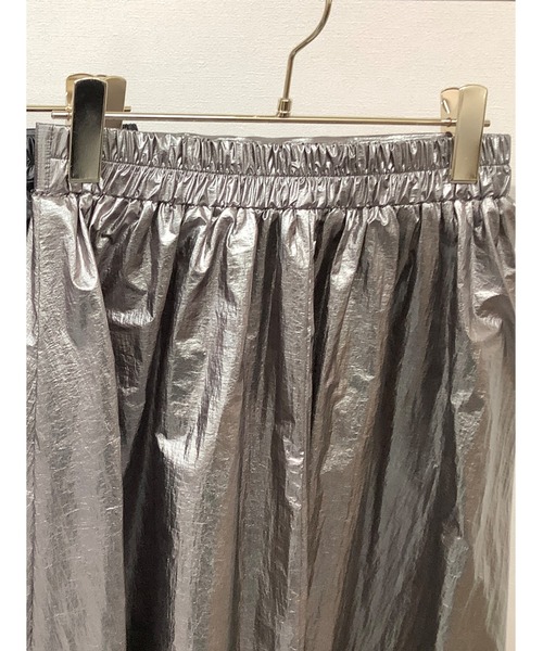 ulu（ウル）の「Metallic gather flare skirt（スカート・レディース・ブラック/シルバー・FREE）」の11枚目の写真