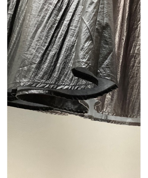 ulu（ウル）の「Metallic gather flare skirt（スカート・レディース・ブラック/シルバー・FREE）」の8枚目の写真