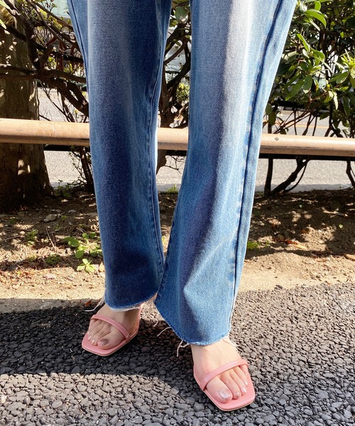 natural couture（ナチュラルクチュール）の「グミカラーヌーディーサンダル（サンダル・レディース・ブラック/パープル/アイボリー/クリア/コーラルピンク・MEDIUM/LARGE）」の4枚目の写真