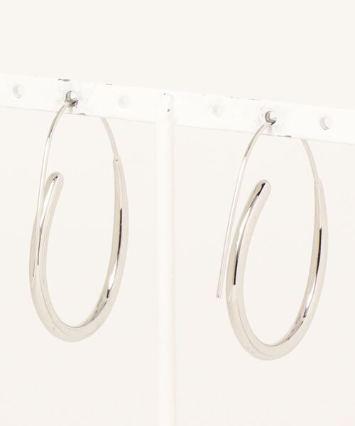 DONOBAN（ドノバン）の「オーバルフックピアス（ピアス（両耳用）・レディース・シルバー/ゴールド・ONESIZE）」の3枚目の写真