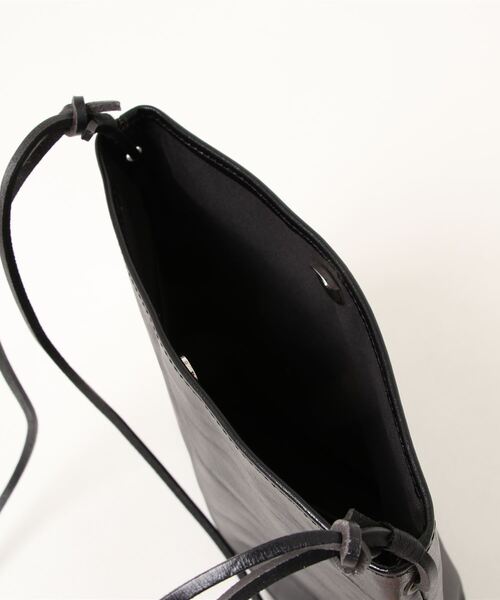 semantic design（セマンティックデザイン）の「セマンティックデザイン/semantic design レザー コンパクトショルダーバック（ショルダーバッグ・メンズ・ブラック・FREE）」の4枚目の写真