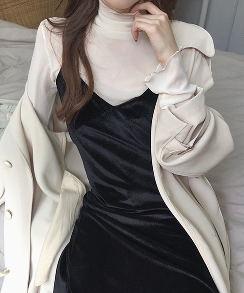 DAY CLOSET（デイ クローゼット）の「シアータートルネックメロウフリルトップス レディース（シャツ/ブラウス・レディース・アイボリー/ブラック/ホワイト/カーキ/グレー/ベージュ/モカ/ターコイズブルー/オレンジ/ライトブルー/パープル/ピンク/グリーン・M/L）」の14枚目の写真