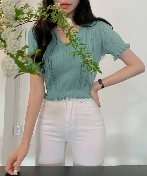 SONA（ソナ）の「SONYUNARA フリルクロップ半袖Ｖネックニット（Tシャツ/カットソー・レディース・ブラック/クリーム/ミント/マスタード/ピンク・FREE）」の8枚目の写真