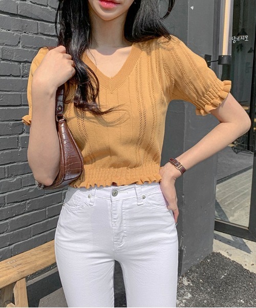 SONA（ソナ）の「SONYUNARA フリルクロップ半袖Ｖネックニット（Tシャツ/カットソー・レディース・ブラック/クリーム/ミント/マスタード/ピンク・FREE）」の12枚目の写真