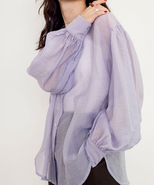 w closet（ダブルクローゼット）の「バンドカラーシアーシャツ（シャツ/ブラウス・レディース・スモークグレー/ラベンダー/ライトグリーン/ベージュ/アイボリー/グリーン・FREE）」の6枚目の写真