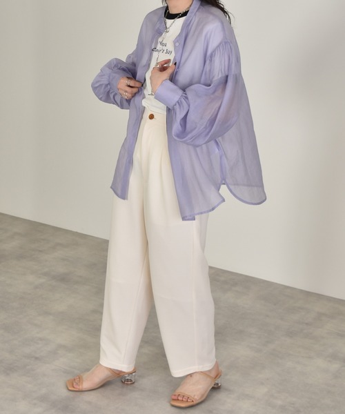 w closet（ダブルクローゼット）の「バンドカラーシアーシャツ（シャツ/ブラウス・レディース・スモークグレー/ラベンダー/ライトグリーン/ベージュ/アイボリー/グリーン・FREE）」の19枚目の写真