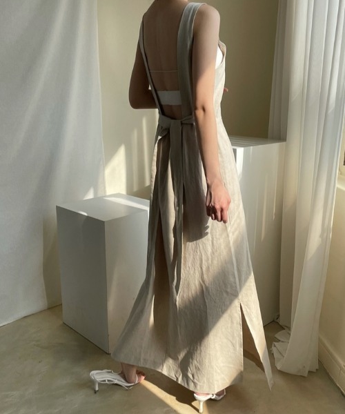 ABITOKYO（アビトーキョー）の「麻ライクバックリボンサロペット（サロペット/オーバーオール・レディース・ブラック/ブラウン/ベージュ/オフホワイト・FREE）」の11枚目の写真