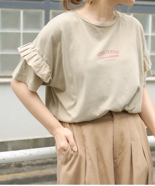 PUAL CE CIN（ピュアルセシン）の「ピグメント染め×ロゴプリントTシャツ（Tシャツ/カットソー・レディース・ベージュ/グレー/スミクロ/オリーブ系・FREE）」の4枚目の写真