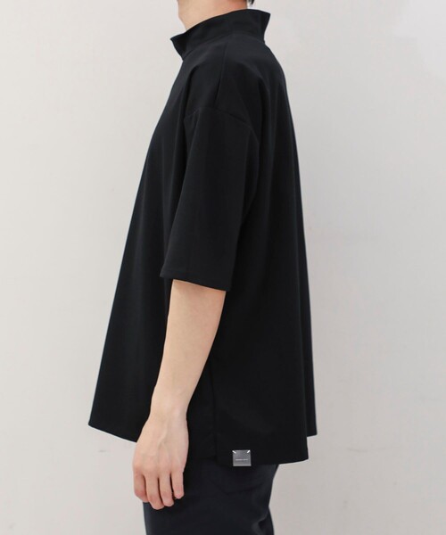 BESPOKE TOKYO（ビスポークトウキョウ）の「【BESPOKE TOKYO】DOUBLE BLEND COTTON MOC NECK OVER SIZE TEE（Tシャツ/カットソー・メンズ・ベージュ/オフホワイト/ブラック・2/3）」の5枚目の写真