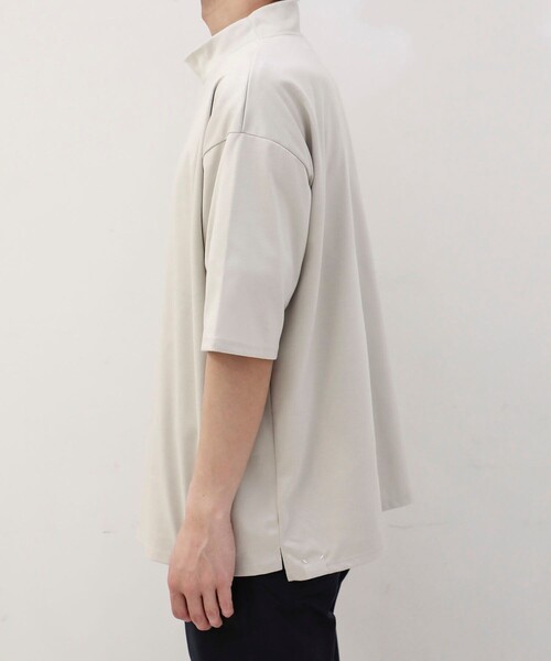 BESPOKE TOKYO（ビスポークトウキョウ）の「【BESPOKE TOKYO】DOUBLE BLEND COTTON MOC NECK OVER SIZE TEE（Tシャツ/カットソー・メンズ・ベージュ/オフホワイト/ブラック・2/3）」の10枚目の写真
