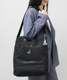 KANGOL | スケートボード カラフルロゴ キャンバス ショルダー トートバッグ / プラスチックプレートチャーム付き(ショルダーバッグ)