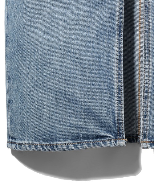 Levi's（リーバイス）の「SLIT FRONT SKIRT ABSOLUTELY FABULOUS（デニムスカート・レディース・ライトインディゴブルー・30inch/28inch/29inch/24inch/25inch/26inch/27inch/23inch）」の7枚目の写真