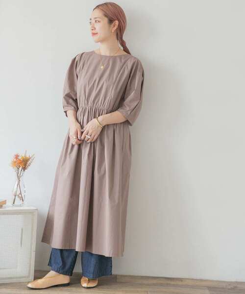 ITEMS URBANRESEARCH(アイテムズ アーバンリサーチ)の「ランタンスリーブワンピース(ワンピース・レディース・ベージュ/ブラック/グレー/モカ・FREE)」の4枚目の写真