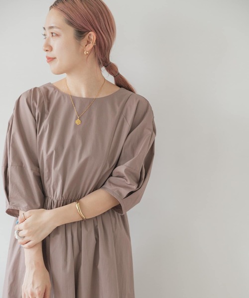 ITEMS URBANRESEARCH(アイテムズ アーバンリサーチ)の「ランタンスリーブワンピース(ワンピース・レディース・ベージュ/ブラック/グレー/モカ・FREE)」の20枚目の写真