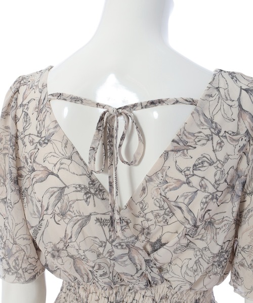 fifth(フィフス)の「バックオープン花柄ワンピース(ワンピース・レディース・ライトベージュ/ブラック・MEDIUM)」の10枚目の写真