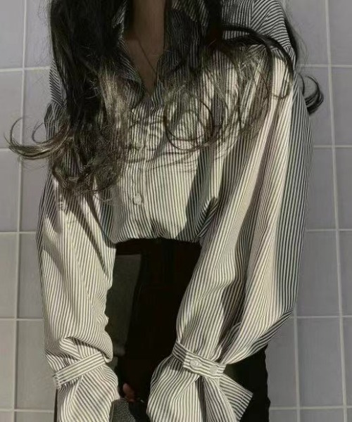 Diosfront（ディオスフロント）の「ストライプオーバールーズシャツ（シャツ/ブラウス・レディース・ブラック/ブルー/グリーン/ピンク/レッド・S/M/L）」の15枚目の写真