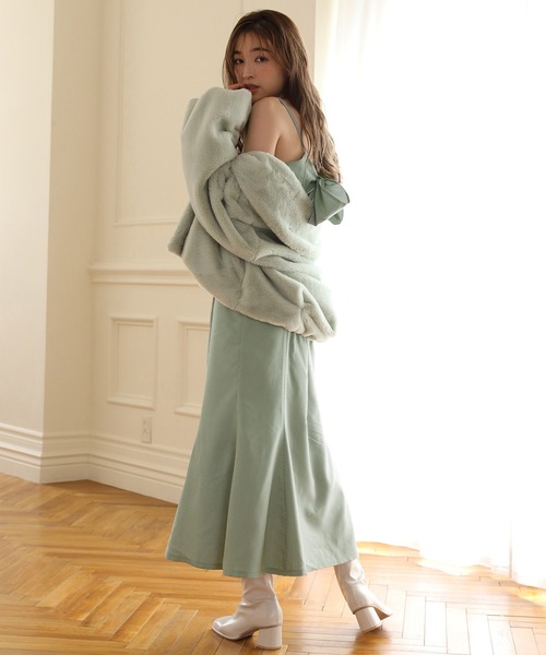 one after another NICE CLAUP（ワンアフターアナザーナイスクラップ）の「後ろ姿で差がつく存在感。バックリボンマーメイドキャミワンピース（ワンピース・レディース・ブラック/ブラウン系その他/ベージュ系その他/グリーン系その他・FREE）」の21枚目の写真