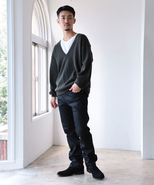 BEAMS(ビームス)の「BEAMS / 12G ディープ Vネックニット(ニット/セーター・メンズ・ブラック/オリーブ・SMALL/MEDIUM/LARGE/X-LARGE)」の5枚目の写真