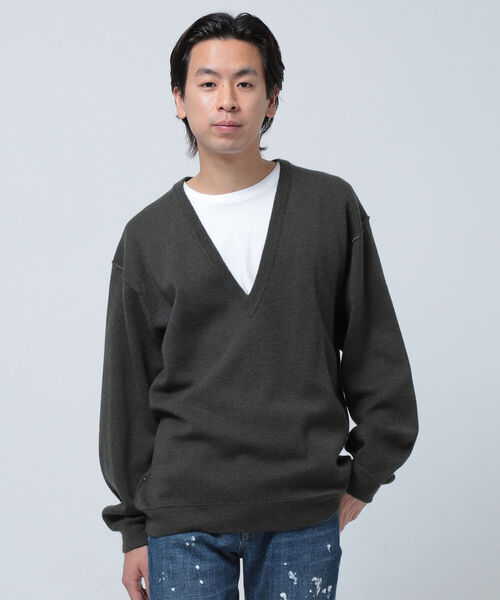 BEAMS(ビームス)の「BEAMS / 12G ディープ Vネックニット(ニット/セーター・メンズ・ブラック/オリーブ・SMALL/MEDIUM/LARGE/X-LARGE)」の16枚目の写真